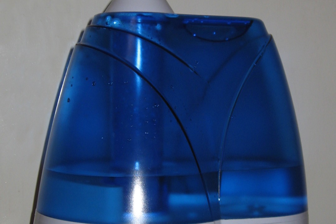 Best desk humidifiers of 2026 — compact cool mist humidifiers reviewed for the home office and corporate workspace