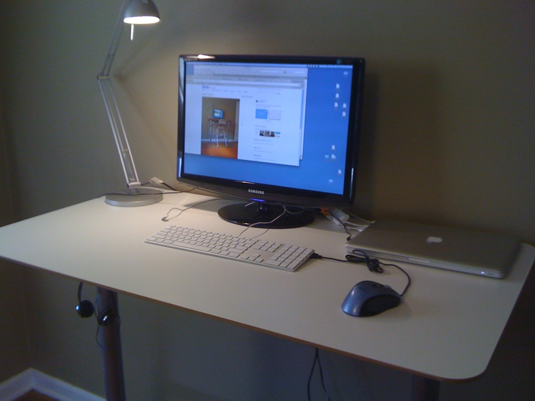 Best standing desks of 2026 — electric sit-stand desks reviewed for home and office use