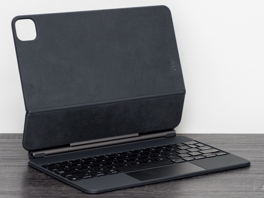 Best Bluetooth keyboards for iPad in 2026, from Smart Connector folio cases to slim travel boards